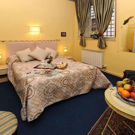 Hotel Petite Maison Sainte Justine