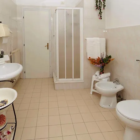 Hotel Petite Maison Sainte Justine